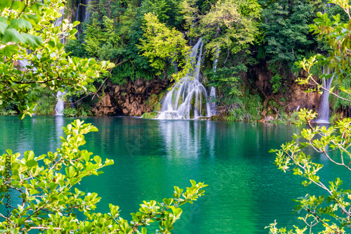Fototapeta Naklejka Na Ścianę i Meble -  Landscape with beautiful waterfalls in Plitvice Lakes National Park, Croatia
