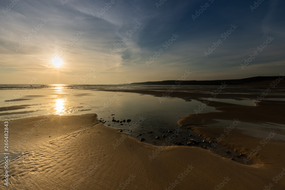 Obraz premium Sun Setting at Angle Bay, Pembrokeshire