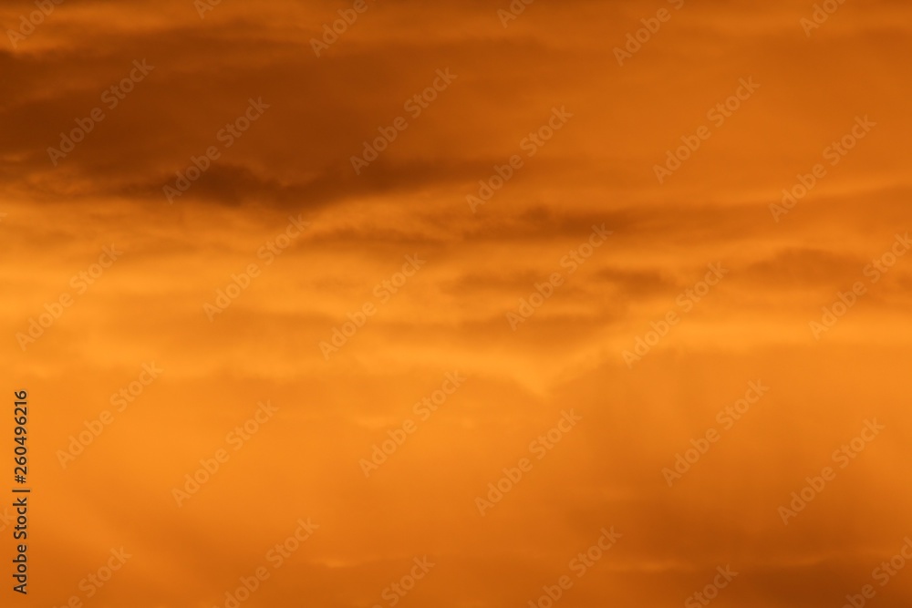 Fototapeta premium Pôr-do-sol em tons de cor laranja