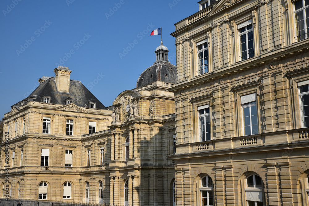Obraz premium Palais au jardin du Luxembourg à Paris, France