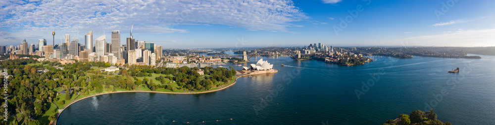 Fototapeta premium Unique panoramic view of the beautiful city of Sydney, Australia