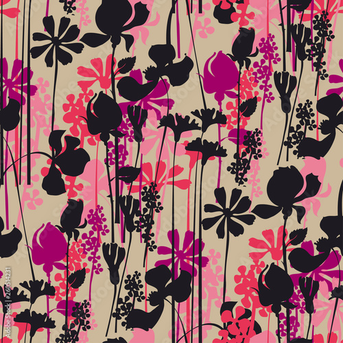 Wildflowers blossom silhoue...