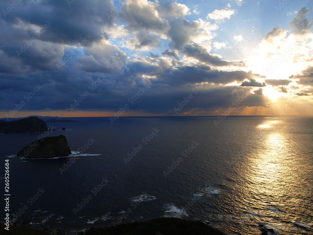 Fototapeta premium 夕暮れの海