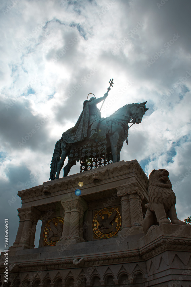Fototapeta premium royal statue of King Matthias