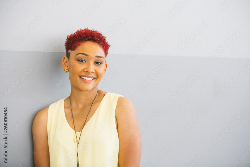 © Lynsey Weatherspoon/Creative Flame - Smiling woman with red hair