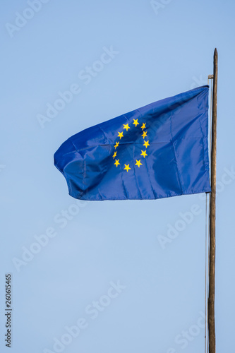 european union flag,european union,flag,europe,unity,cloud - sky,wind,symbol,belgium,brussels-capital region,sky,backgrounds,blue,business travel,community,curve,horizontal,photography,politics,politi