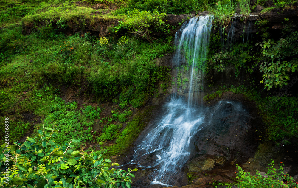 Kakada kho water fall, mandu, madhya pradesh, india