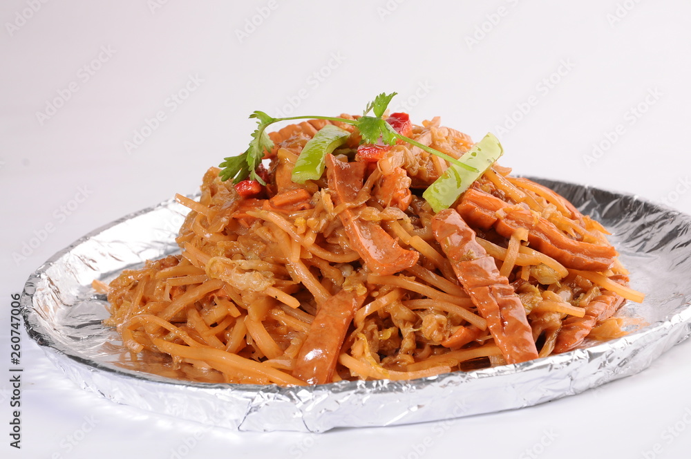 pasta with tomato sauce and basil pasta with tomato sauce and basil