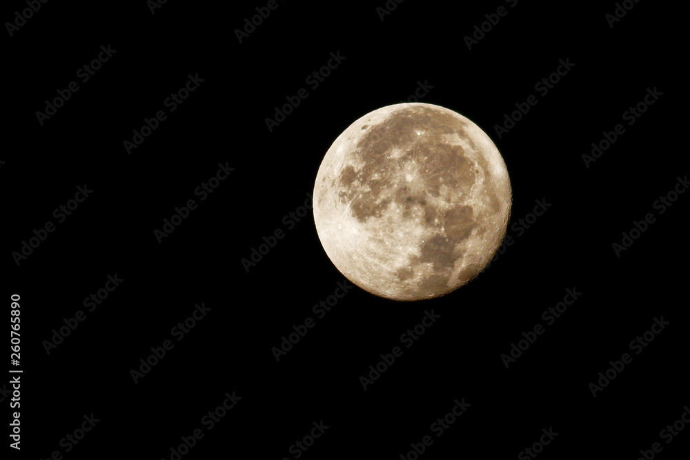 Naklejka premium Harvest Moon