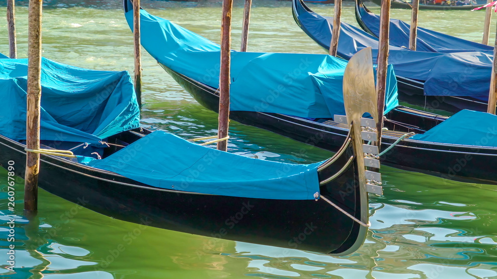 14750_Blue_cloth_covering_the_Venetian_gondolas_in_Italy.jpg