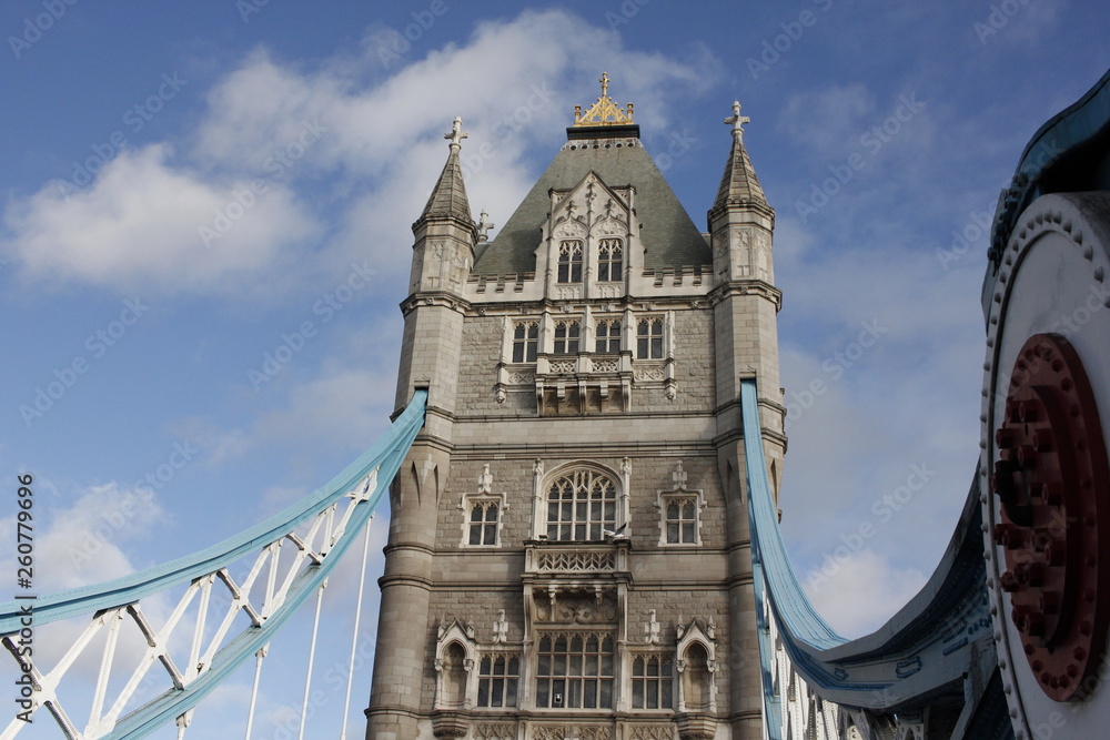 Detalles del Tower Bridge de Londres