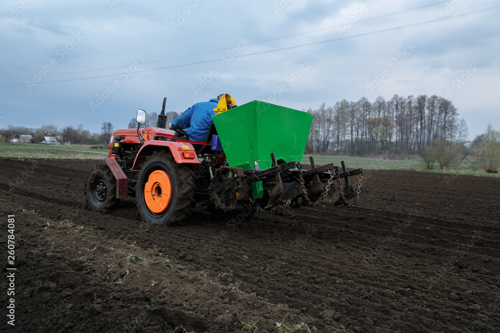 work of the tractor in the field work of the tractor in the field