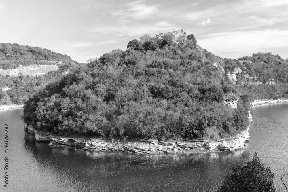 Fototapeta premium Paisajes catalanes en la ribera del rio Ter - Barcelona - Susqueda