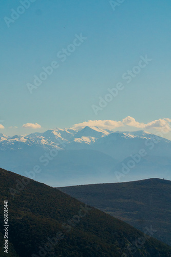 Mountains in the Mist 