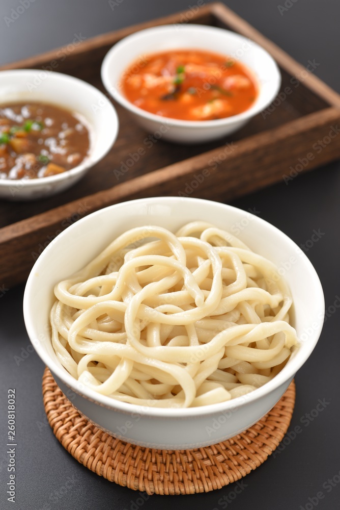 spaghetti with tomato sauce spaghetti with tomato sauce