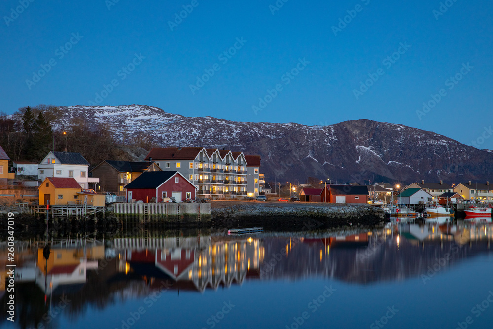 Fototapeta premium Spring comes and it gets brighter and brighter in the evening in Northern Norway