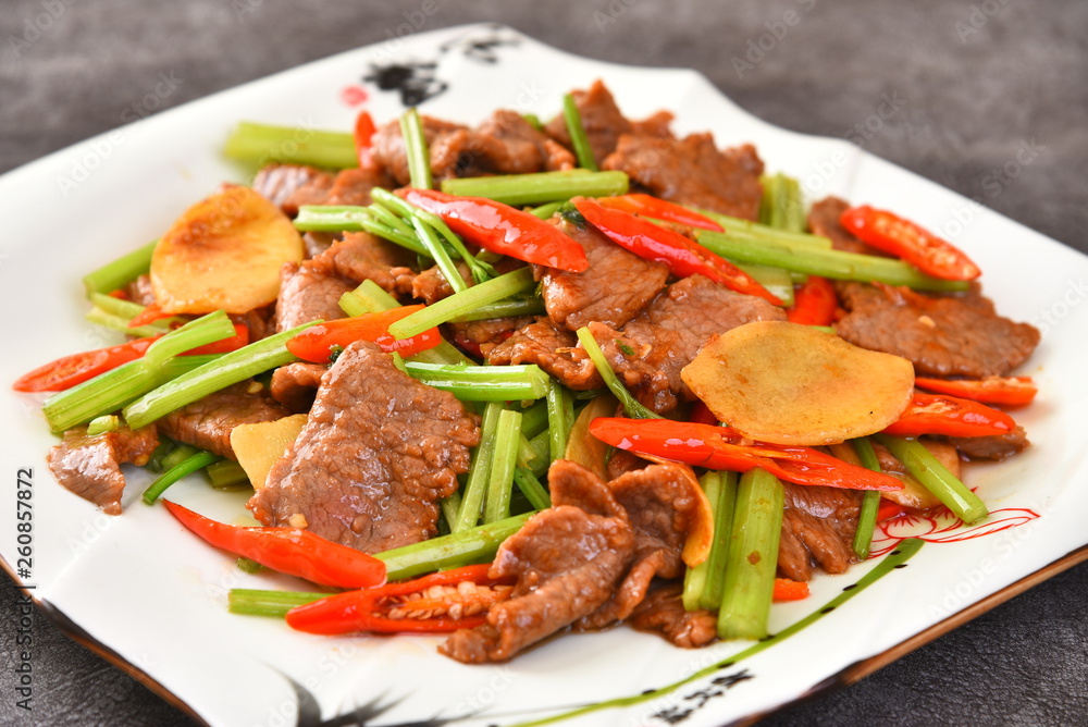 Fototapeta premium salad with meat and vegetables