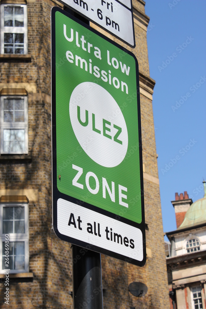 London, UK - April 9 2019: ULEZ (Ultra low emission zone) new charge London prepare for new Ultra Low Emission Zone (ULEZ) with warning signage in central London. The ULEZ, £12.50 from 8th april London, UK - April 9 2019: ULEZ (Ultra low emission zone) new charge London prepare for new Ultra Low Emission Zone (ULEZ) with warning signage in central London. The ULEZ, £12.50 from 8th april