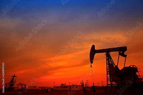 Fotografía The oil pump, industrial equipment