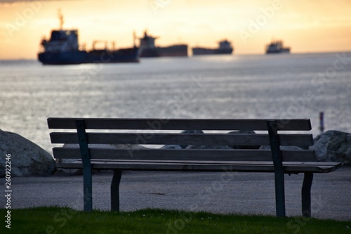 夕暮れのイングリシュベイの風景　バンク－バ－　カナダ　Sunset at the English ba  Vancouver Canada　 © haseg77