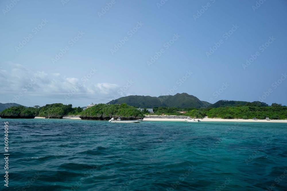 Naklejka premium 石垣島川平湾の風景