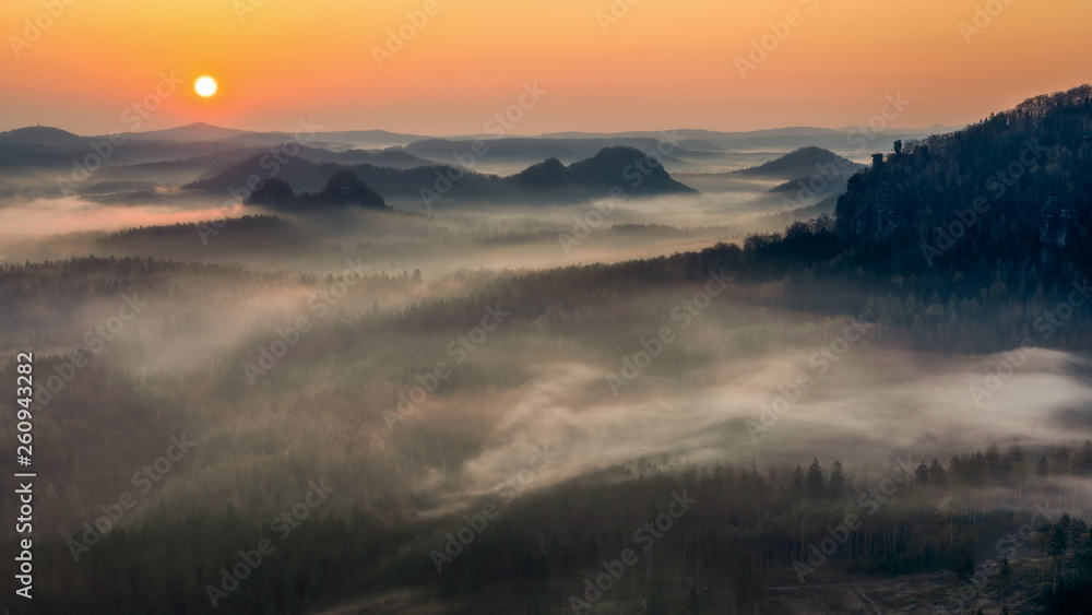 Red glow - rotes Leuchten Red glow - rotes Leuchten