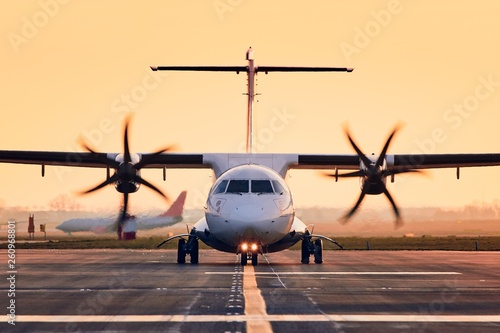 Photos Front view of propeller airplane