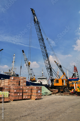 Obraz na płótnie port, Jakarta, Indonesia w salonie