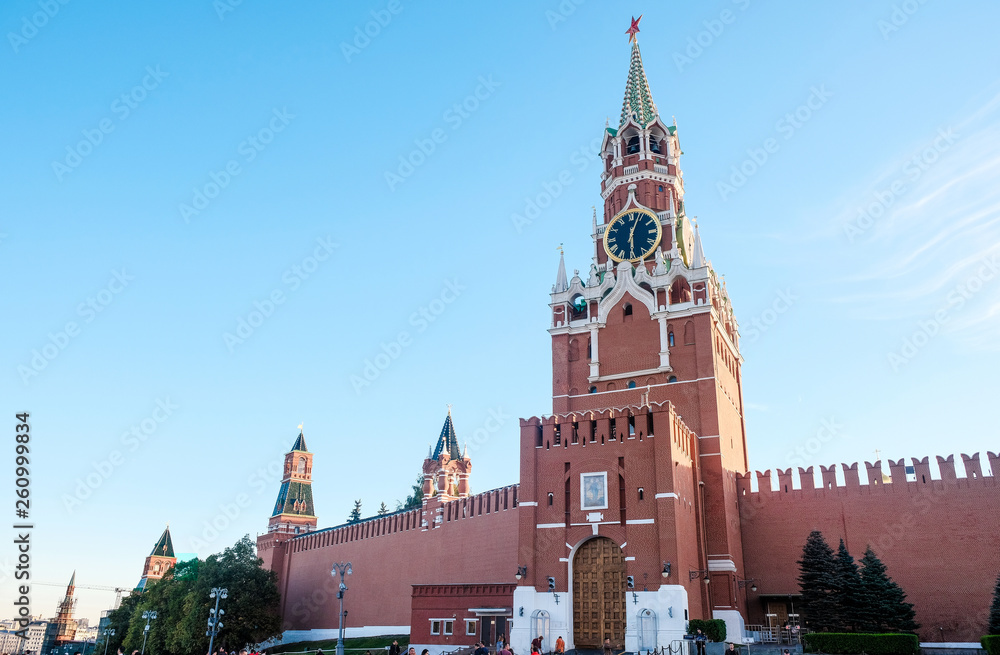  View of the Red Square in Moscow. St. Basil’s Cathedral and Spasskaya Tower 