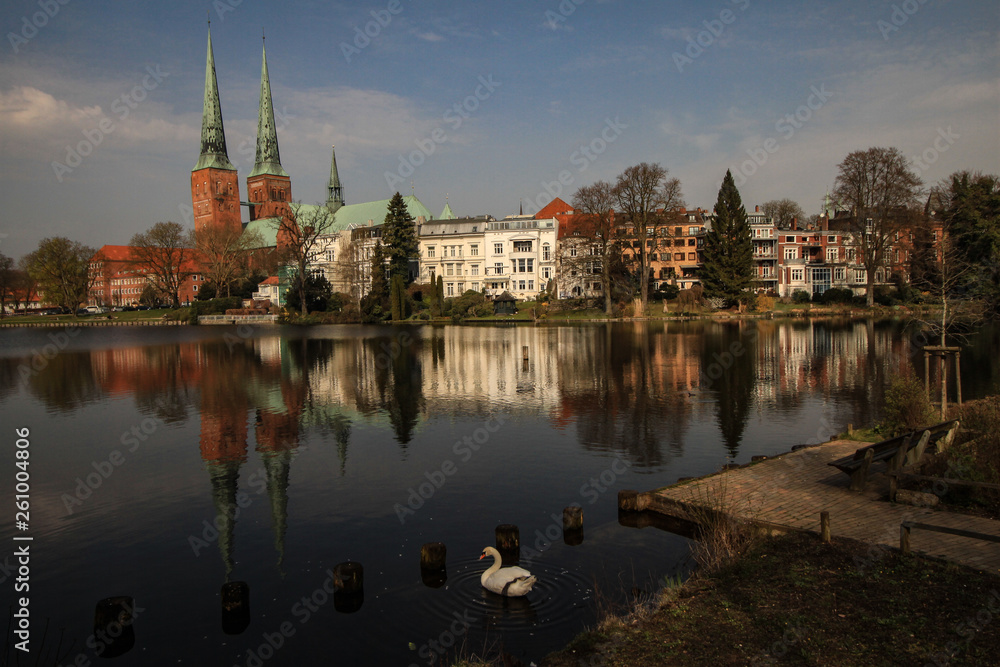 Lübeck, Mühlenteich mit Dom