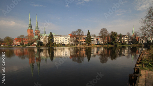 Lübeck; Mühlenteich mit Dom