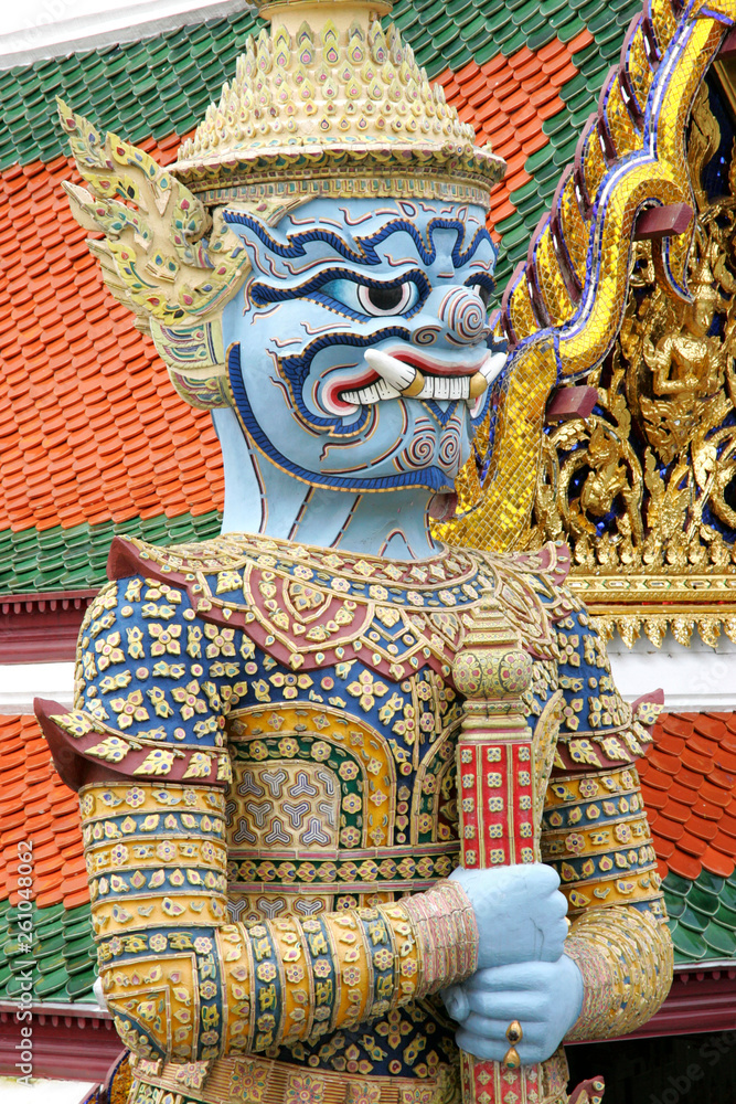 Fototapeta premium Wat Phra Kaeo in Bangkok