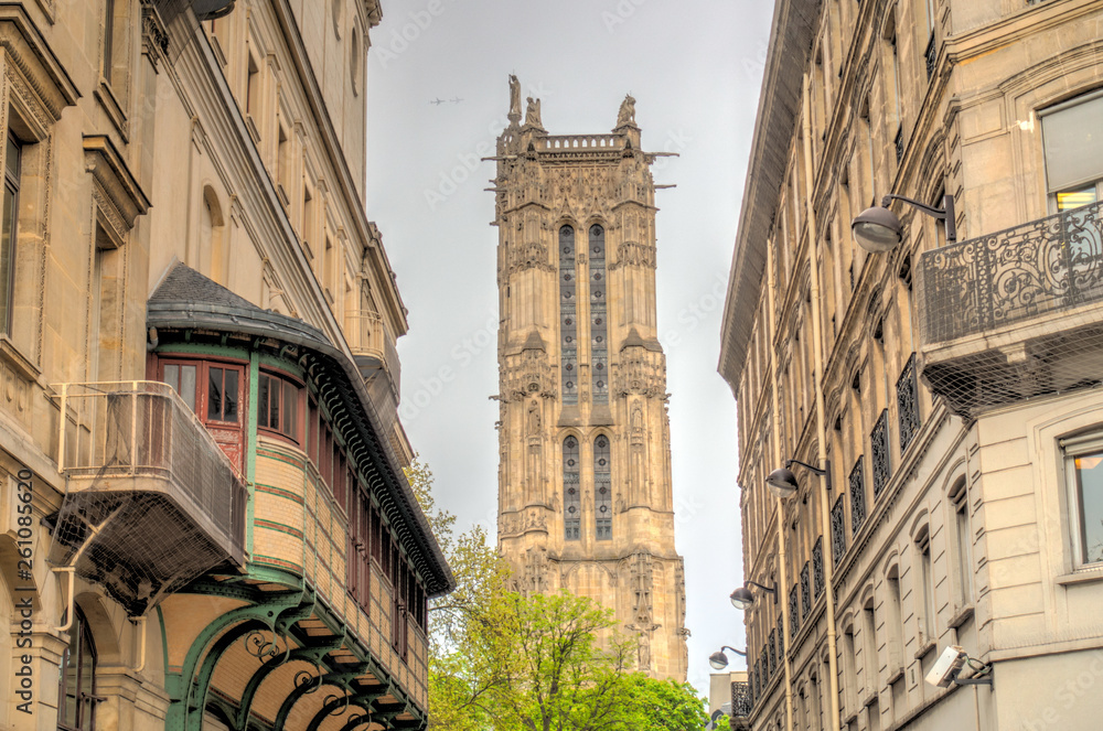 Paris, Medieval architecture