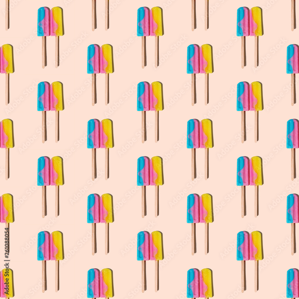 Pattern of two icecream lollies Pattern of two icecream lollies