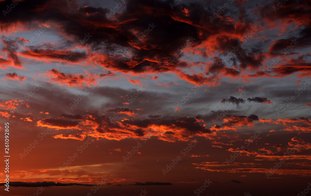 Naklejka premium Sonnenuntergang Sonnenaufgang am Himmel