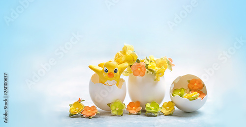 happy Easter congratulations. Easter chickens and eggs. minimalist concept of Easter holiday. congratulatory background, Holidays composition. Soft focus, copy space © Ju_see