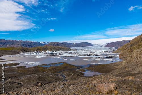 Hoffelsjokull glacier and lagoon in South Iceland