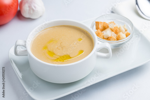 Cream soup of mushrooms