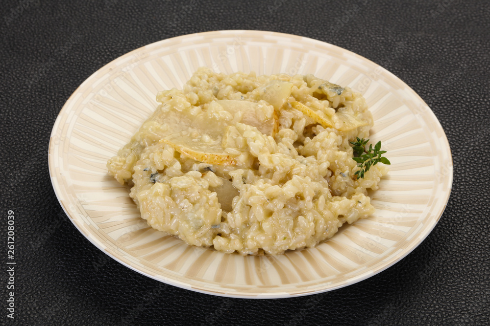 Risotto with pear and gorgonzola