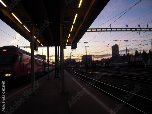 夕方のベルン駅（スイス） © tatsuo115
