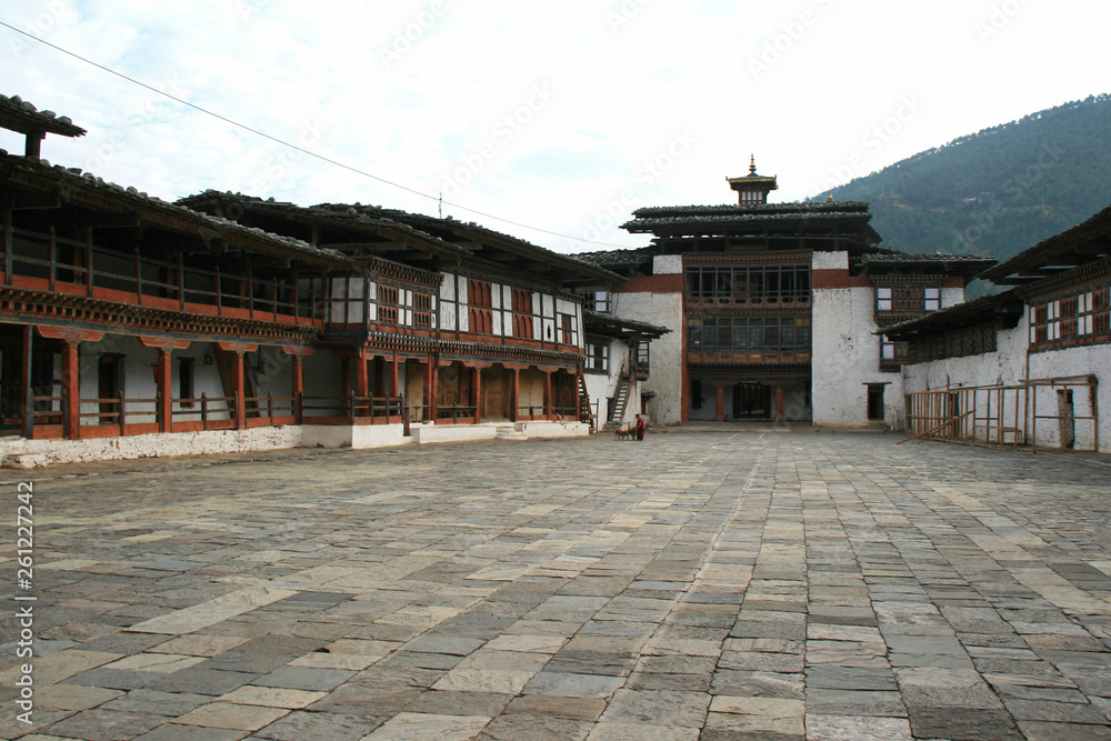 Fototapeta premium Dzong in Wangdue Phodrang (Bhutan)