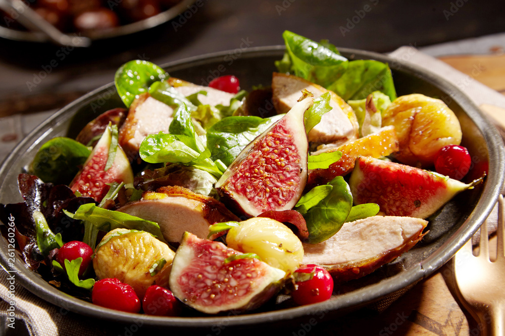 Wild salad with roasted pheasant and ripe figs