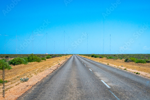 Big array of military radio antennas in Western Australia © MXW Photo