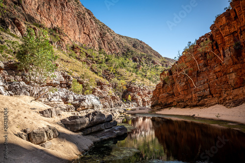 Fototapeta Bottom landscape view of Ormiston gorge in the West MacDonnell Ranges with water
