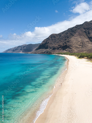 Tropical paradise beach with white sand and mountain background travel tourism wide panorama background. Hawaiian beach. Oahu. © Hoan