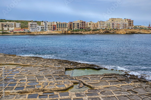 Obraz na płótnie Salt pans in Marsascala, Malta w salonie