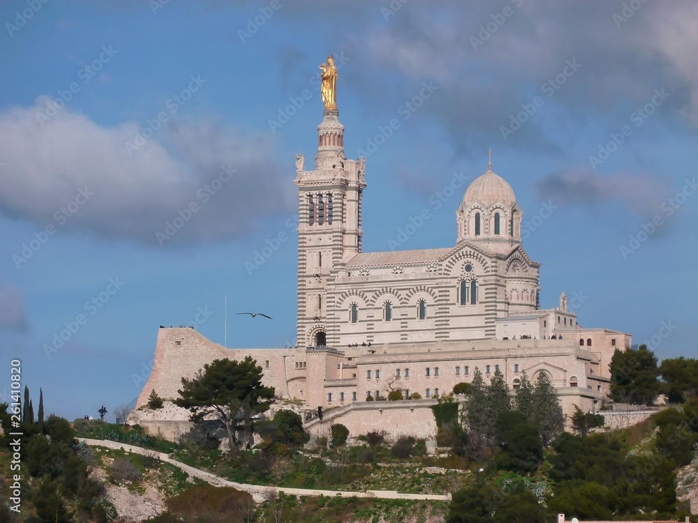 Marseille, basilique Notre Dame de la Garde, dite « la Bonne Mère » (France)