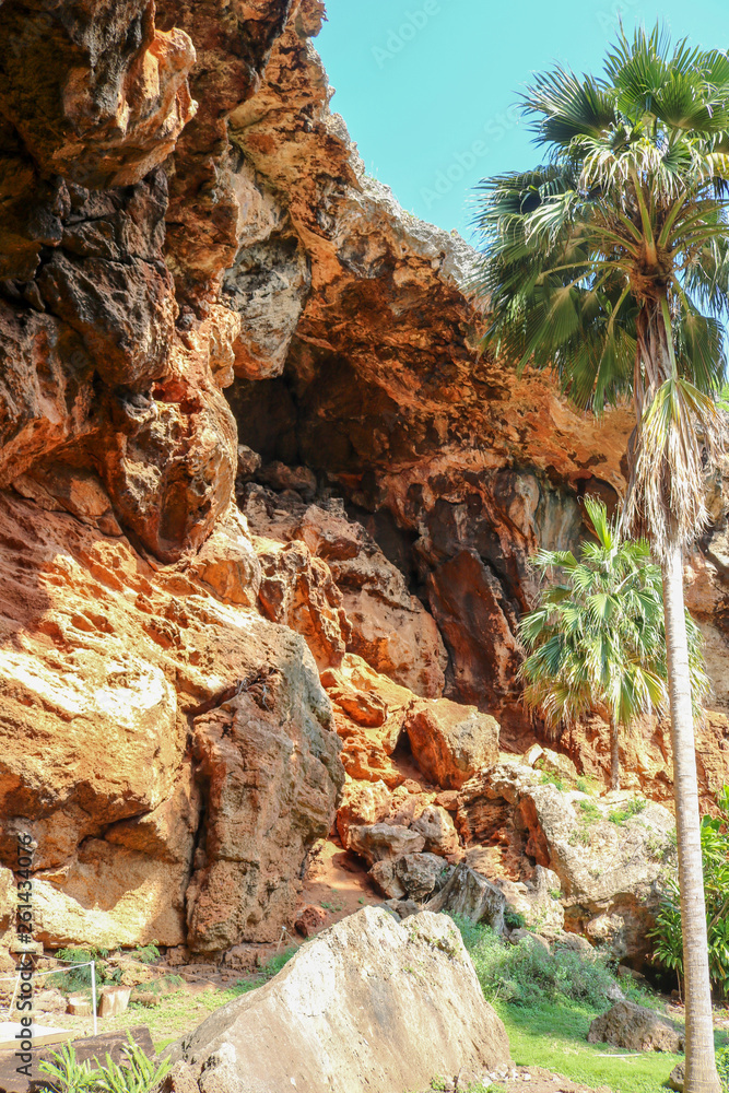 Fototapeta premium rocks in water