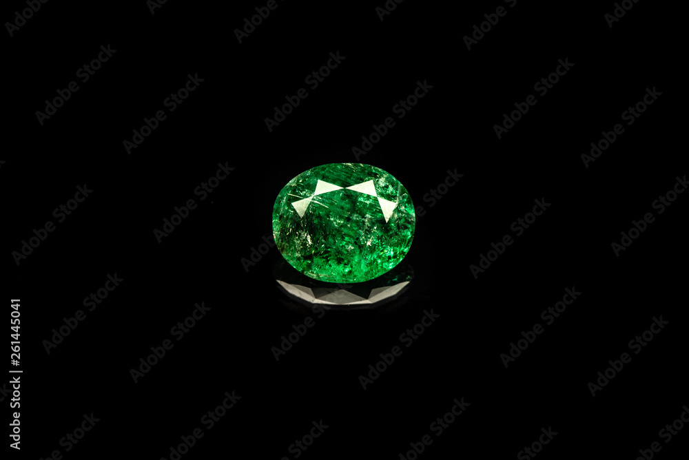 Emerald Oval