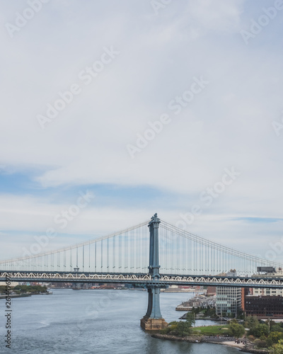 Manhattan Bridge over East River and Main Street Park, in Brooklyn, New York, USA © Mark Zhu